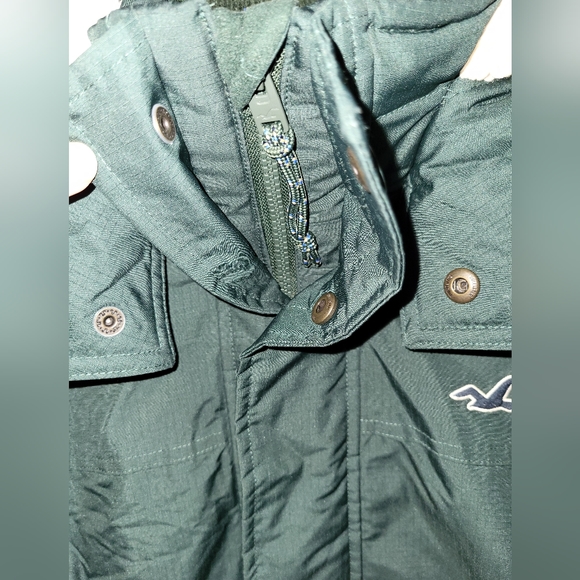 Hollister sherpa lined all weather jacket. Unisex xl. - Picture 14 of 16